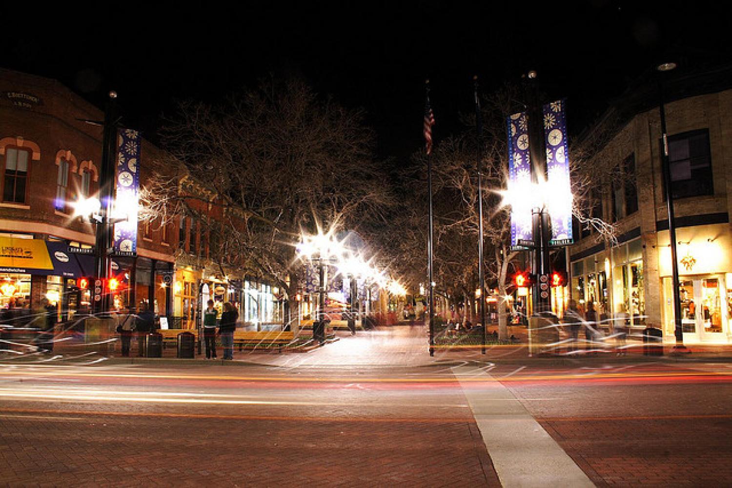 Pearl Street at night
