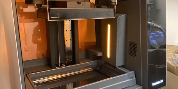 Formlabs - 3L Resin/UV 3D printer