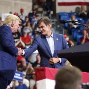 Dr. Oz and Trump shaking hands