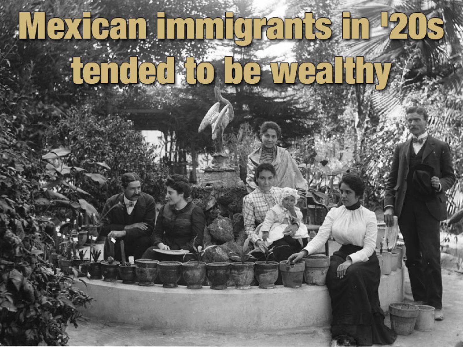 1920s Mexican immigrants posing outside