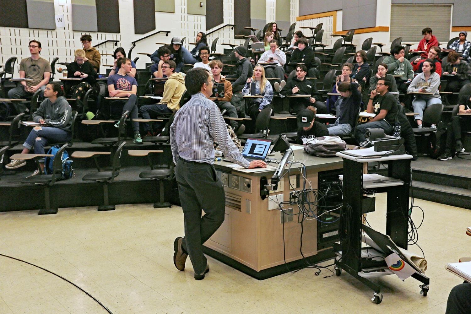 Eric Cornell and PHYS 1125 class