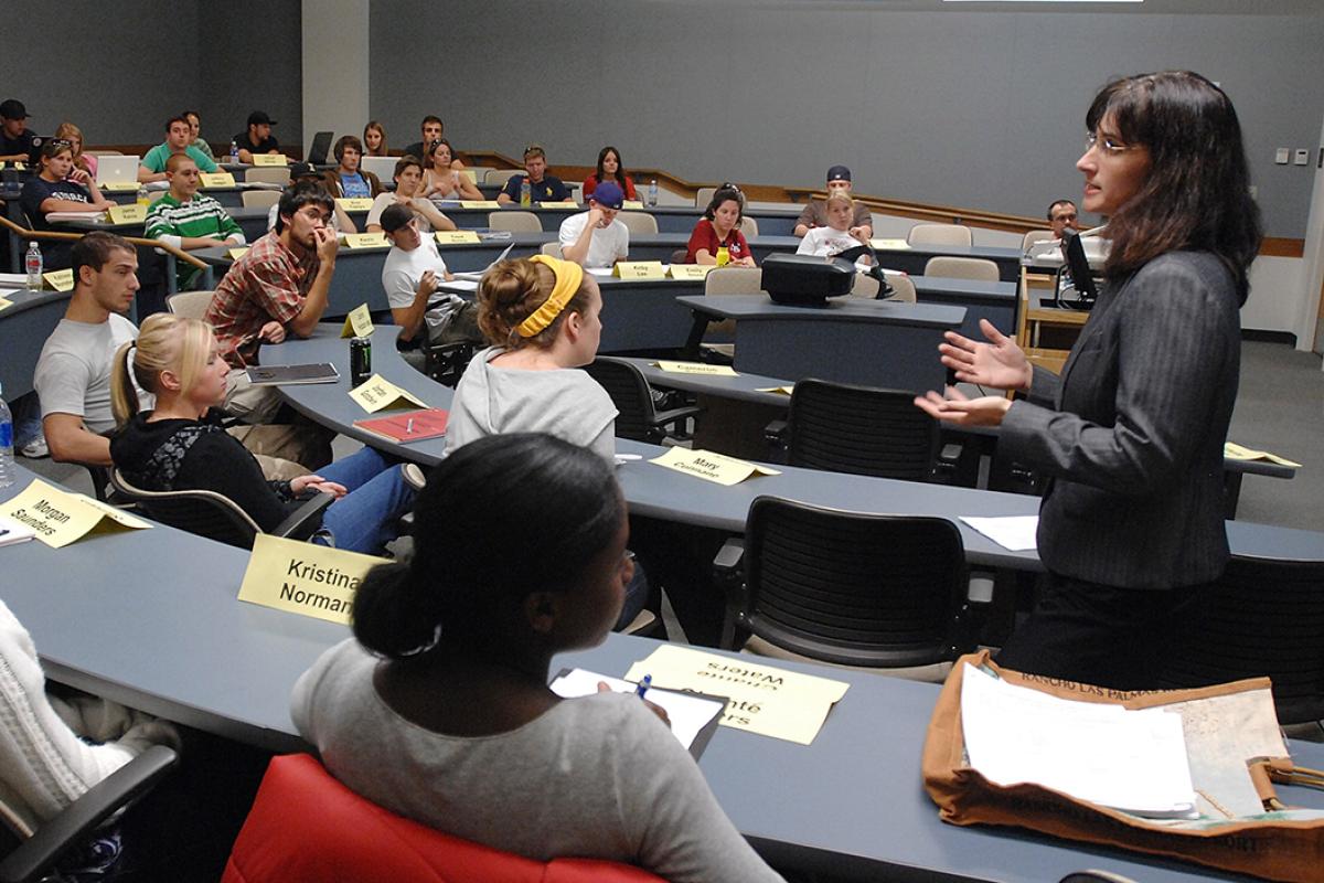A professor leads a classroom discussion.