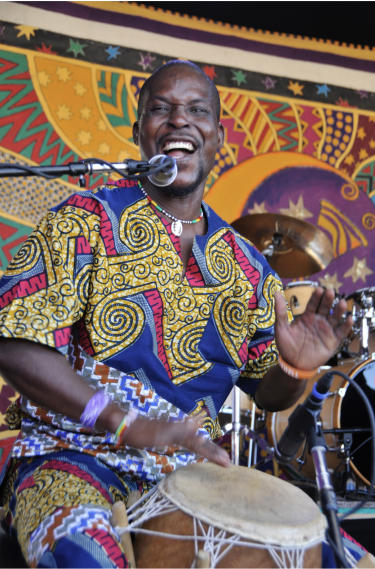 Maputo Mensah drumming and singing