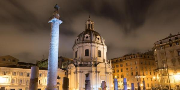 column of Trajan at night