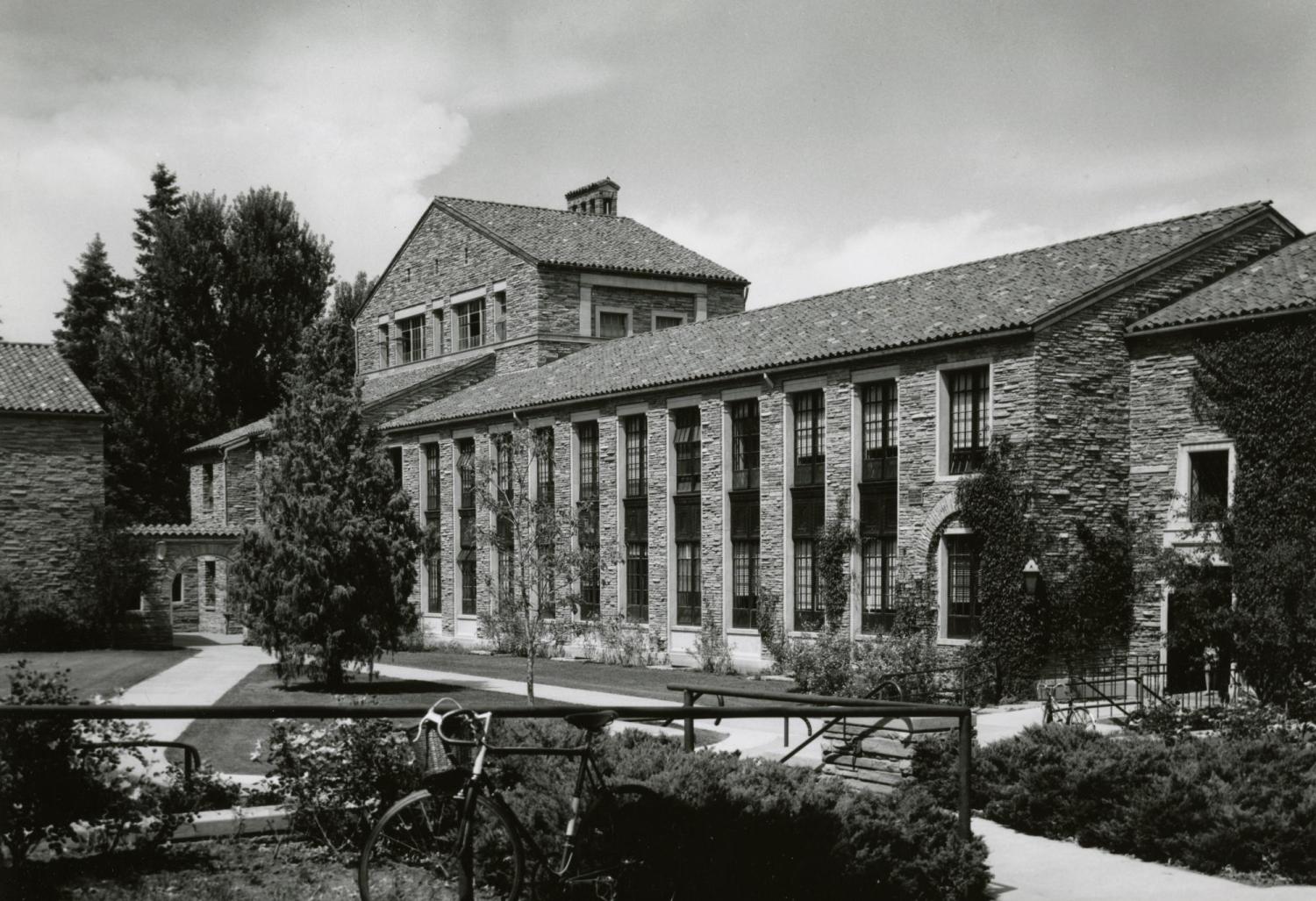 Hellems building exterior, 1968