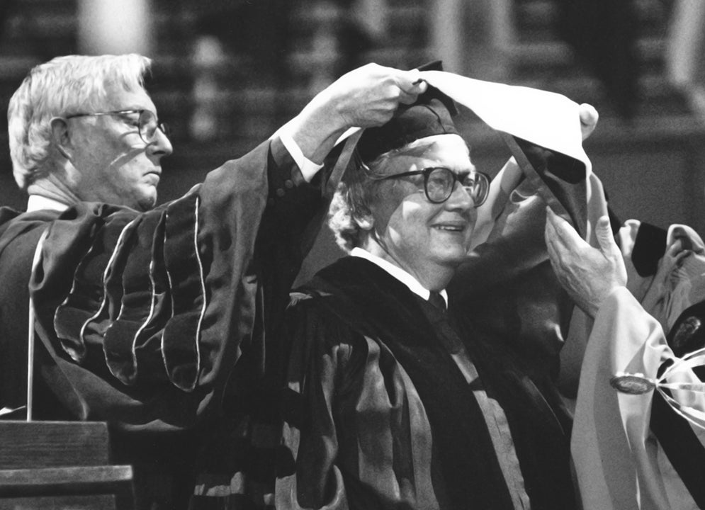 Roger Ebert receives honorary degree