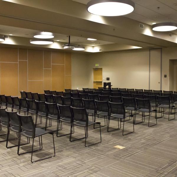 Large meeting space in Kittredge Central Hall with SMART capabilities, room separators