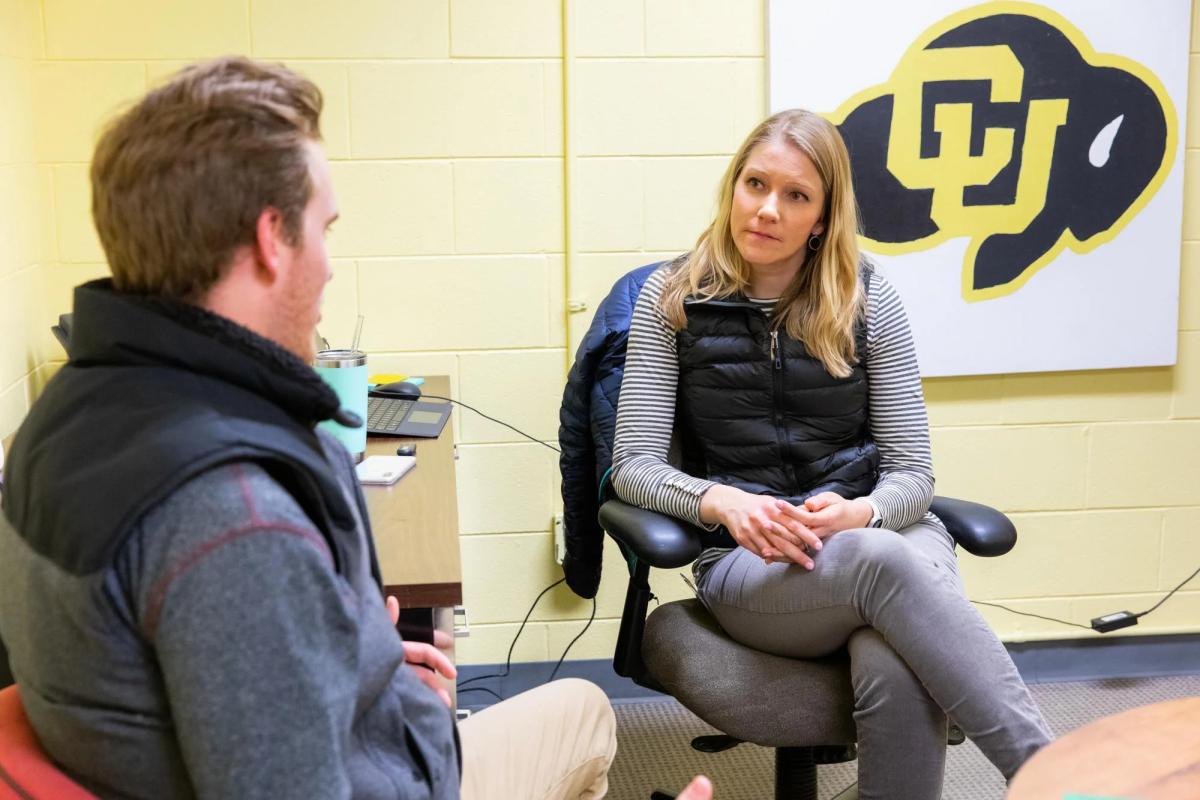 A student meeting one-on-one with a CAPS provider.