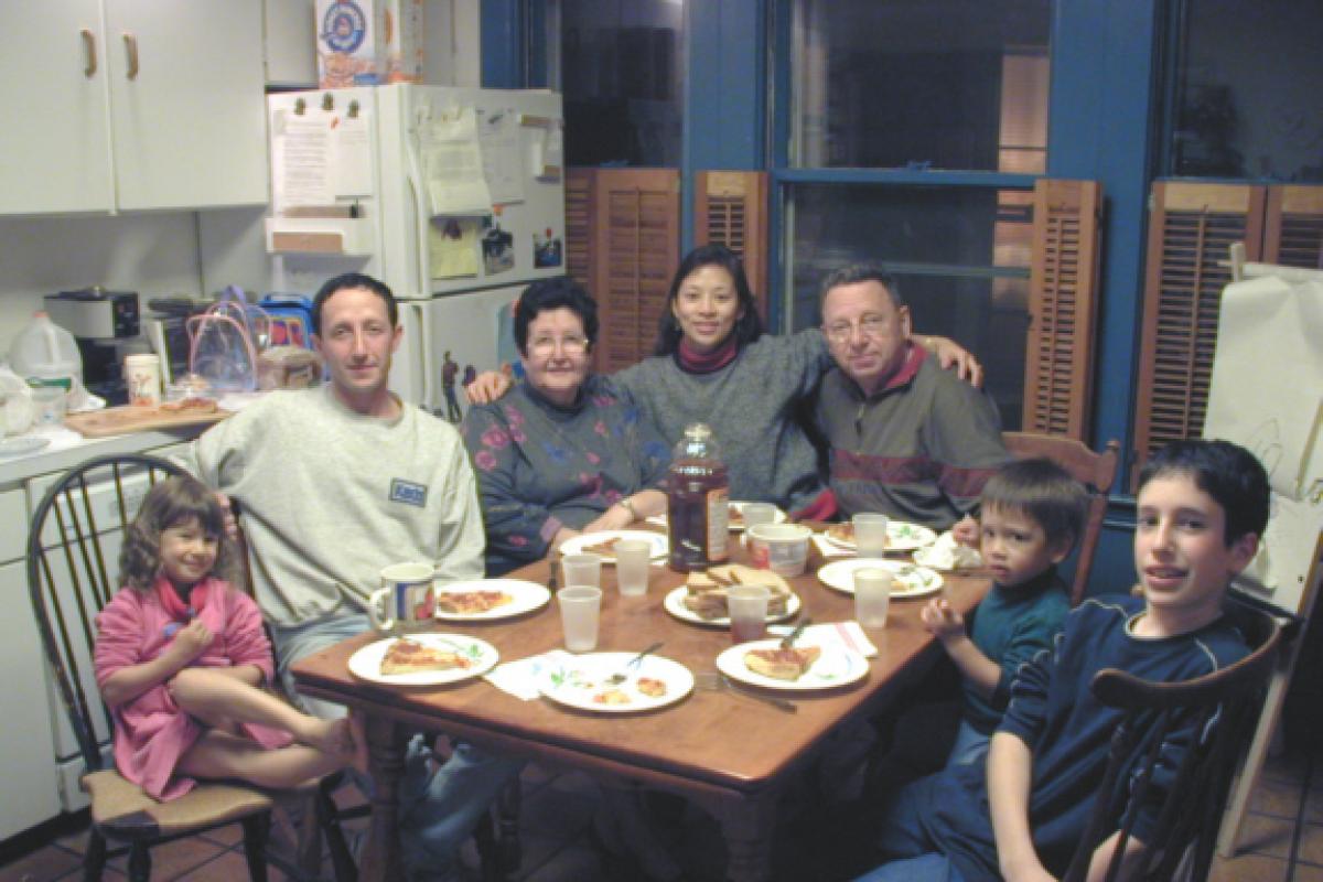 Dinner with Radzihovsky relatives in our Cambridge apartment (Oct. 2001).