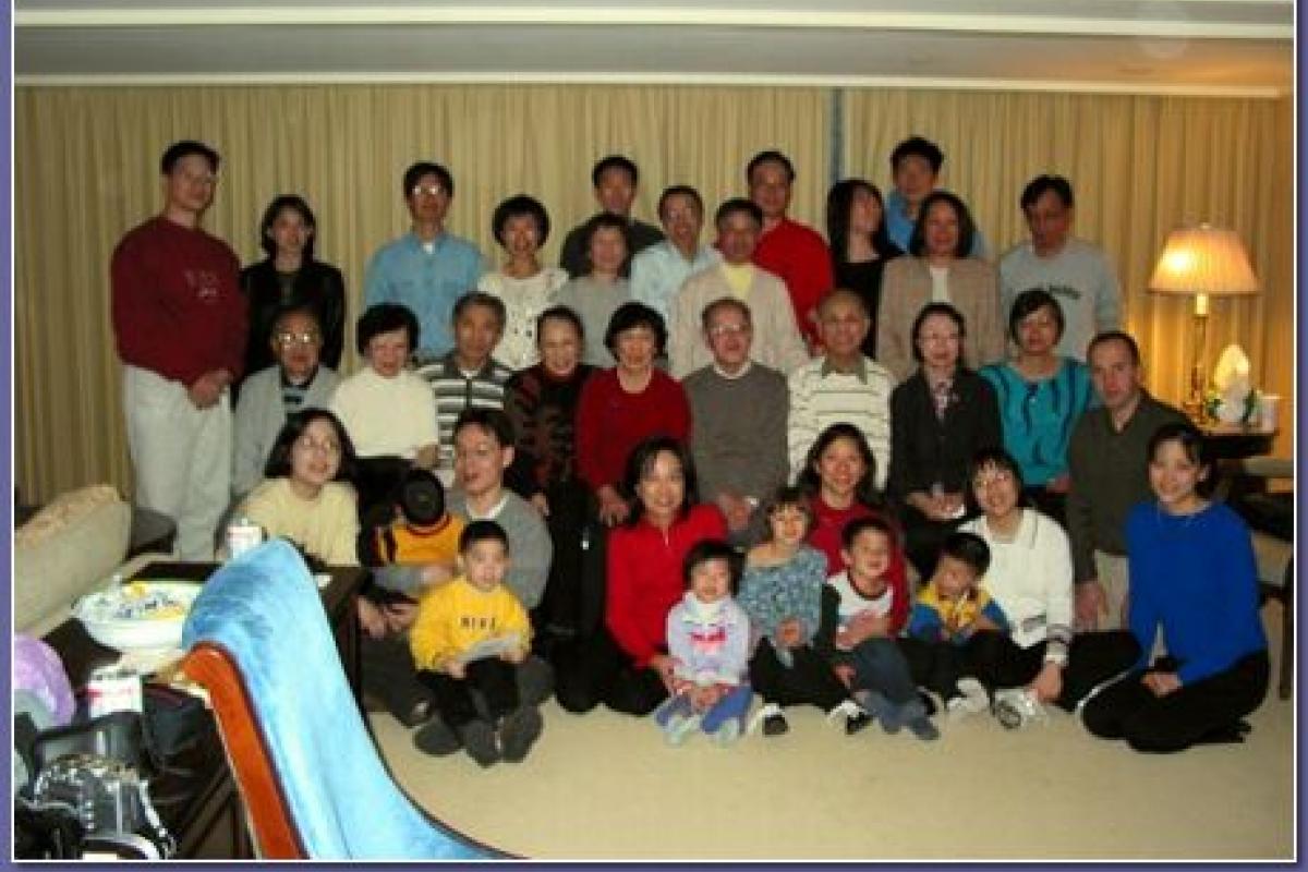 Lots of relatives in Las Vegas (Dec. 2002).