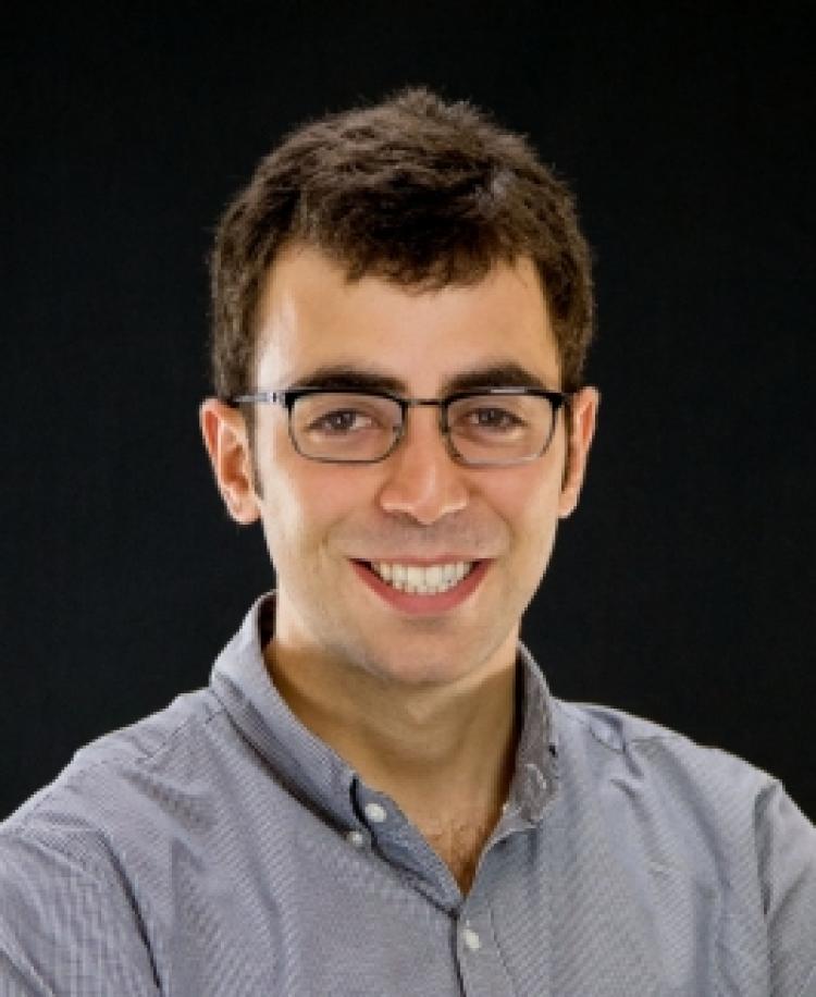 Adam Kaufman headshot