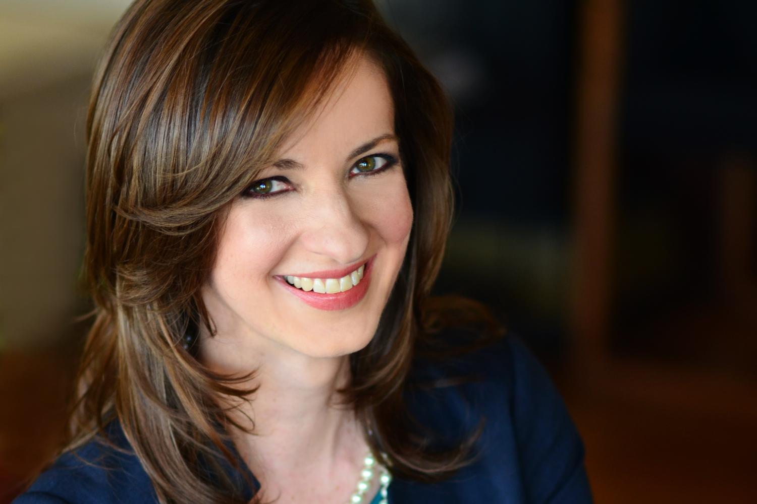 Susanne Holloway ('17)