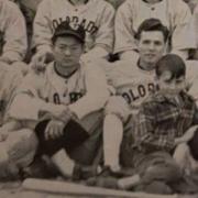 Thomas Masashi Kawamata with baseballl team