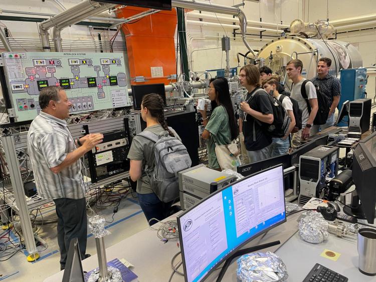 REU students visit a research lab at LASP