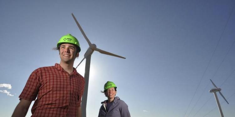 Students and wind turbines
