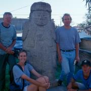 Ray Mueller, Art Joyce, Stacy Barber, and Marc Levine at Jamiltepec in 2000. / Ray Mueller, Art Joyce, Stacy Barber, y Marc Levine en Jamiltepec en el año 2000.