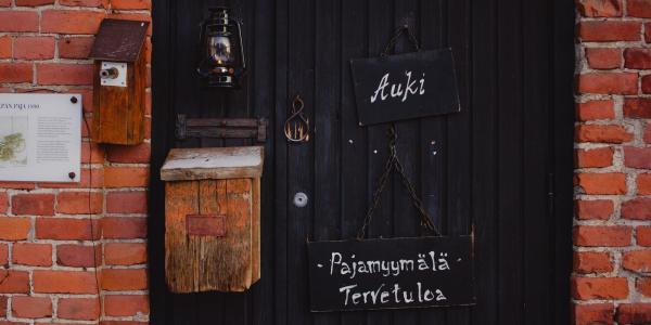 Finnish writing on door