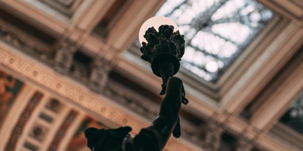 A stature in the Library of Congress building (Photo by Dineda Nyepan on Unsplash)
