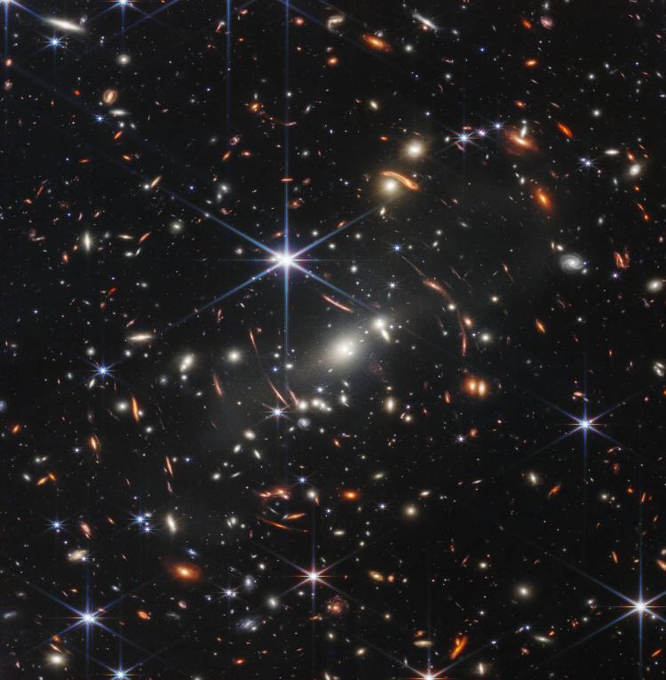 Telescope image of a cluster of galaxies