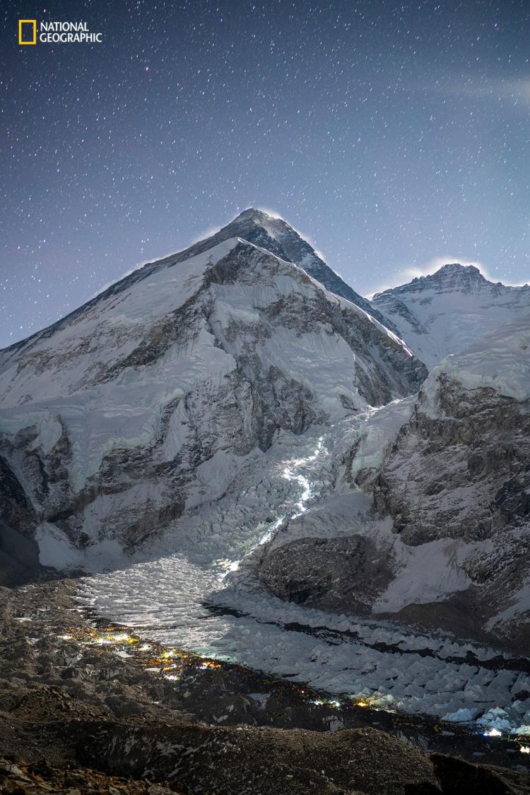 Head lamps illuminate Everest