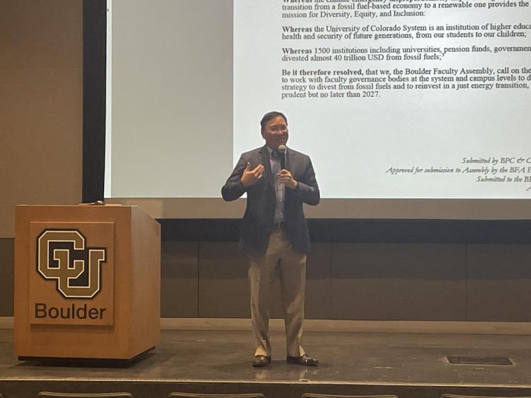 Treasurer and Chief Investment Officer Tony Vu addresses the Boulder Faculty Assembly